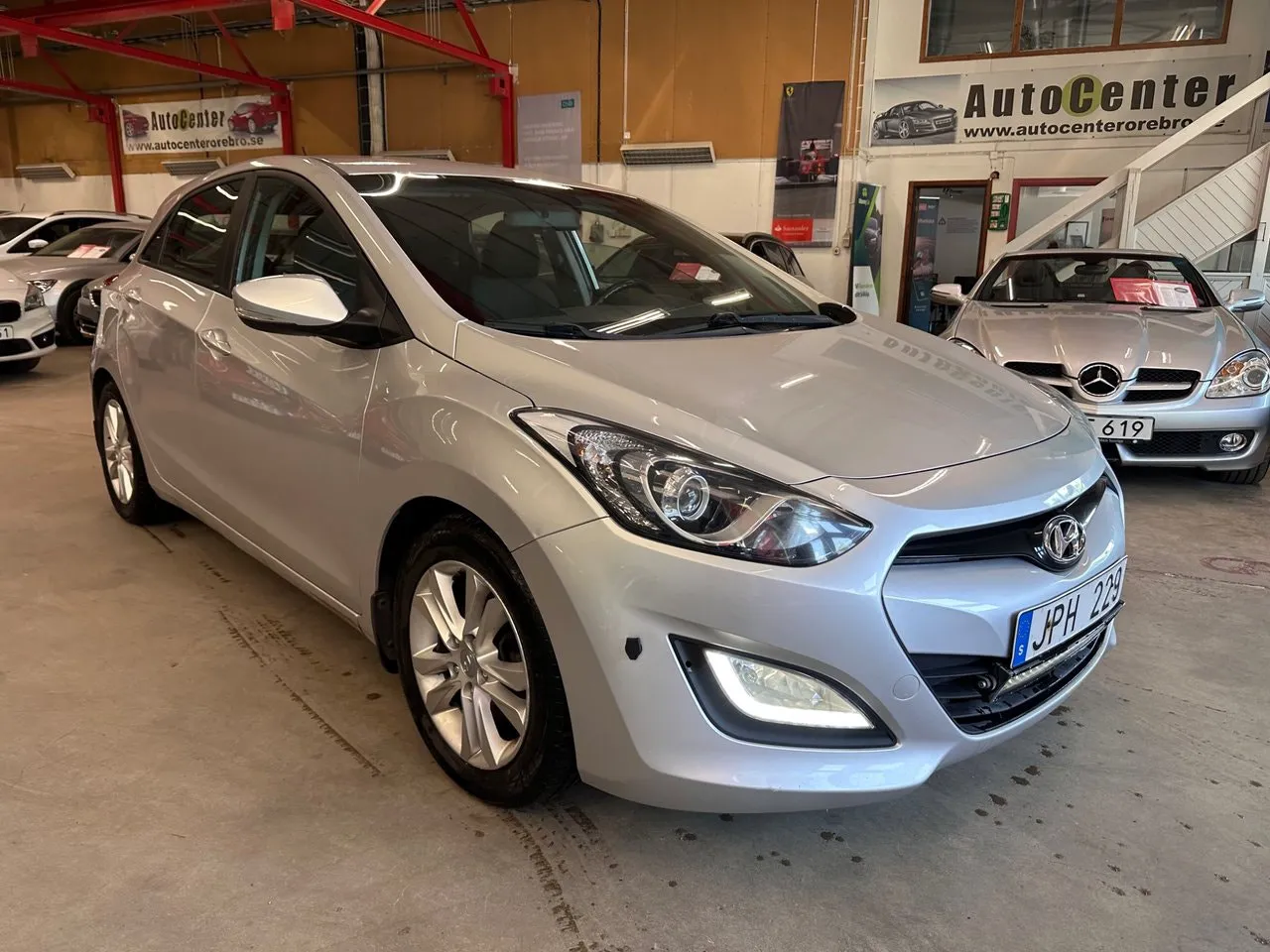 Vehicle image 1