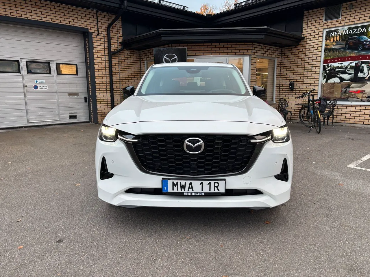 Vehicle image 7