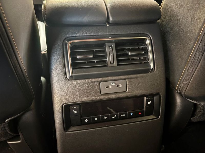 Mazda CX-80 bild 14