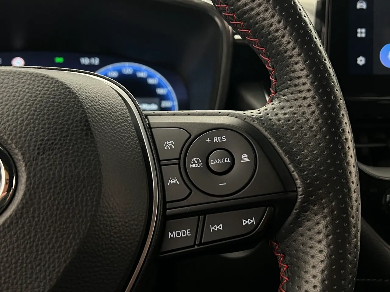 Vehicle image 18