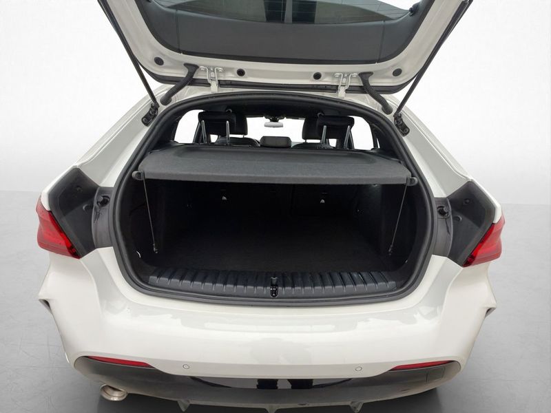 BMW 118 bild 8