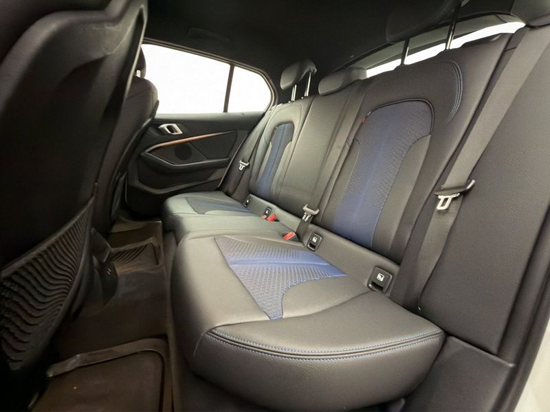 BMW 118 bild 12