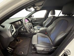 BMW 118 bild 11