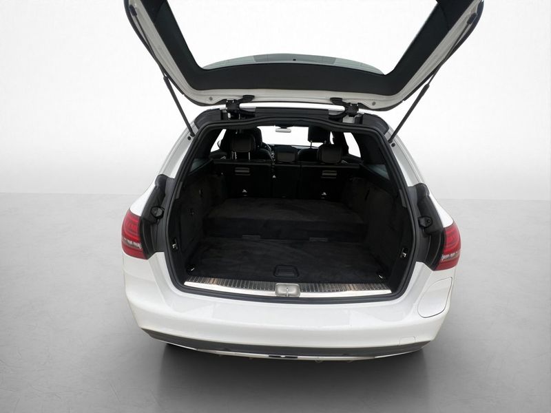 Mercedes C300 bild 8