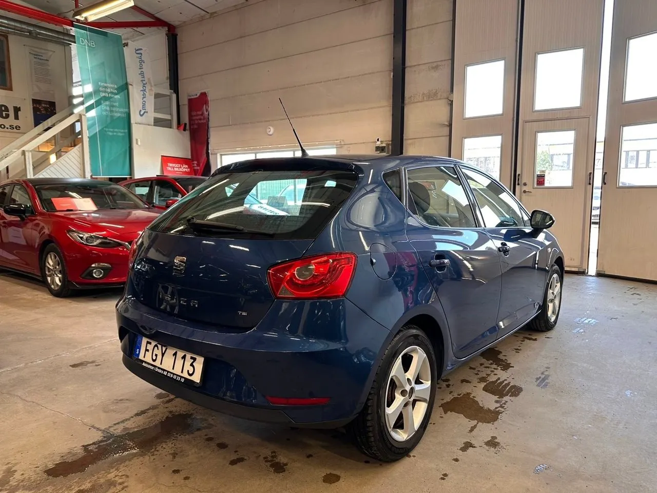 Vehicle image 6