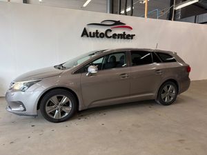 Toyota Avensis bild 2