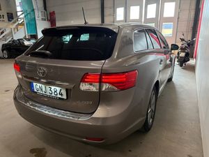 Toyota Avensis bild 5