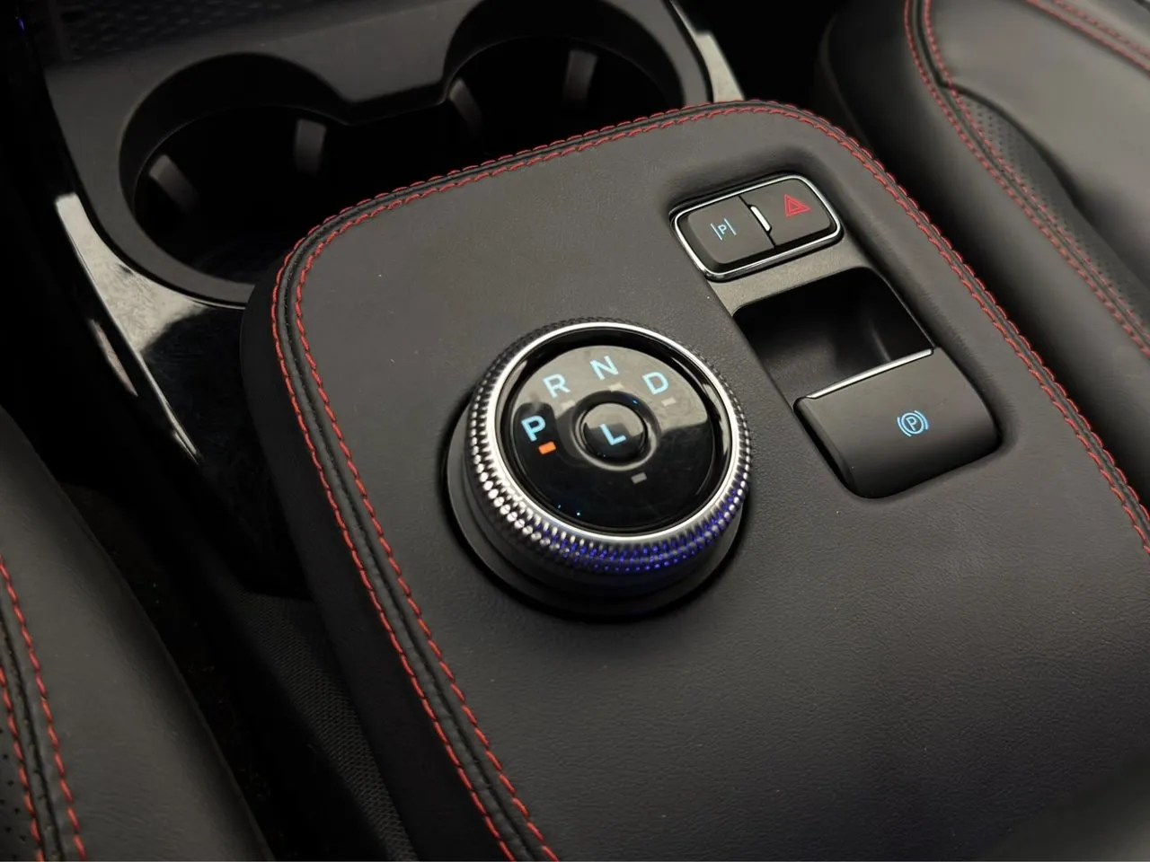 Vehicle image 25