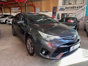 Toyota Avensis bild 3