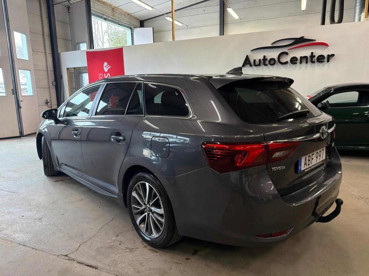 Vehicle image 6