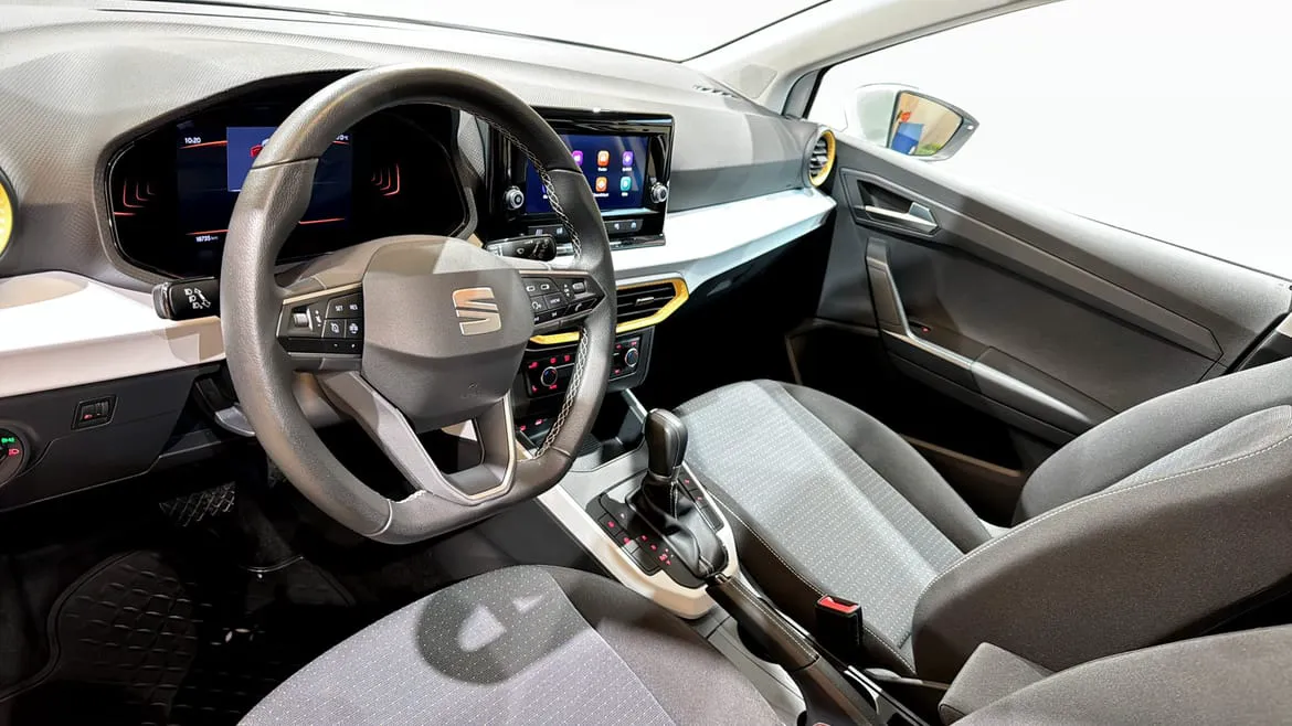 Vehicle image 6
