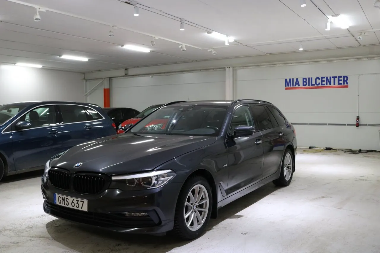 Vehicle image 18