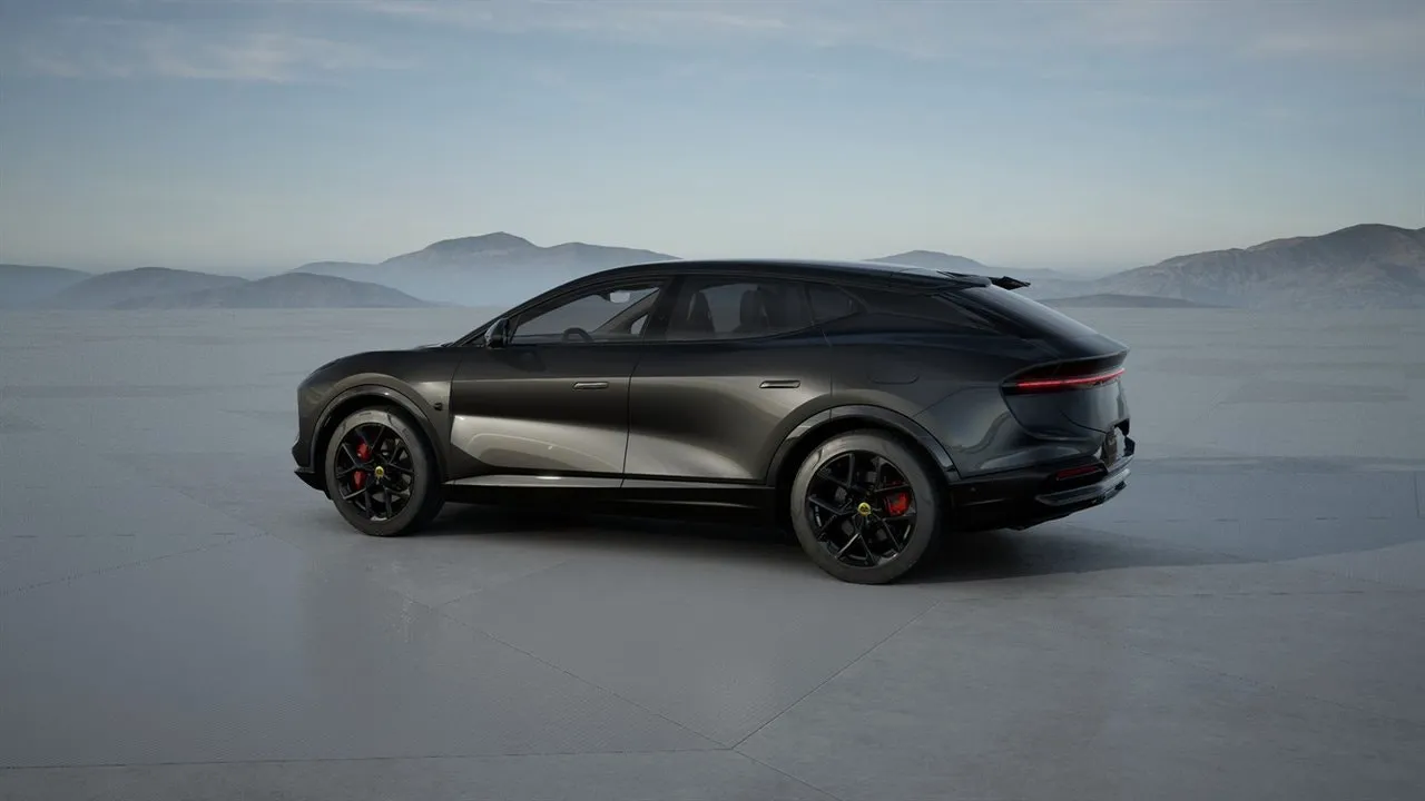 Vehicle image 4