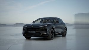 Lotus Eletre bild 1