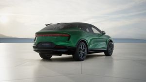 Lotus Eletre bild 4