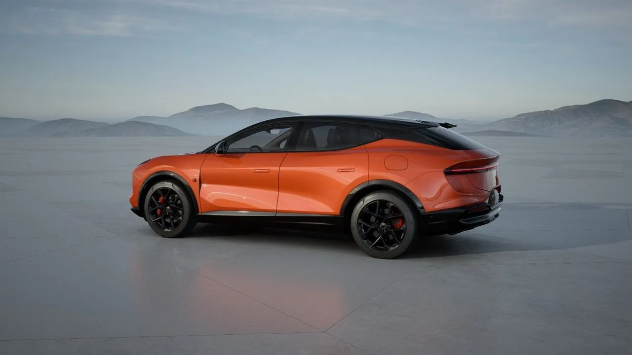 Vehicle image 4
