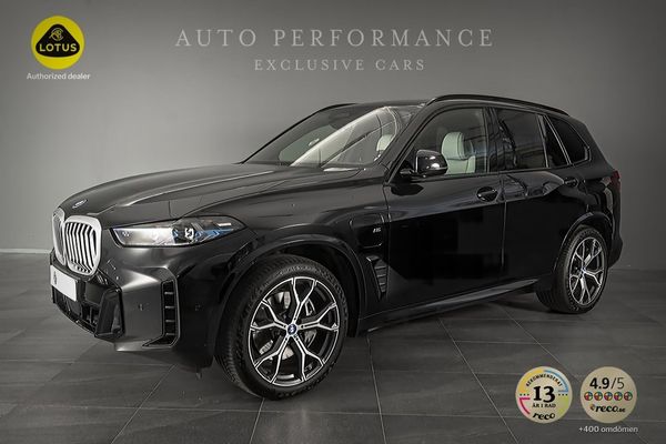 BMW X5 xDrive50e Innovation M-Sport Dragkrok / Hemleverans / - 2025