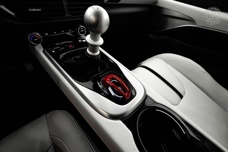 Lotus Emira bild 8