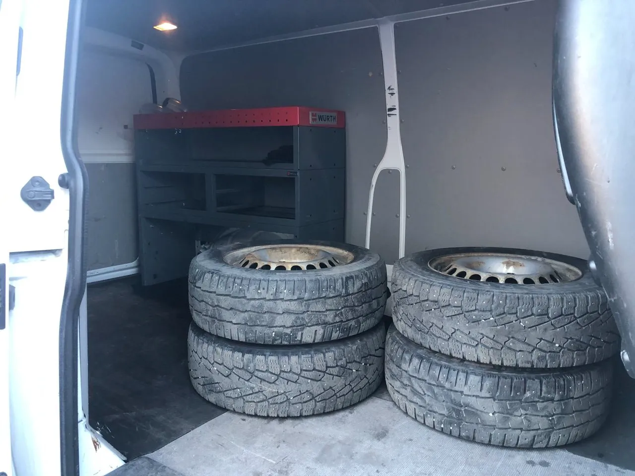 Vehicle image 13