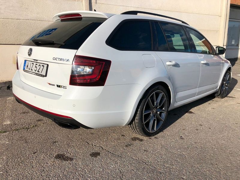 Skoda Octavia bild 2