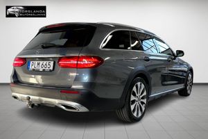 Mercedes E220 bild 6