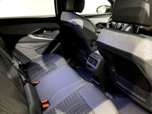 Peugeot e-3008 bild 15