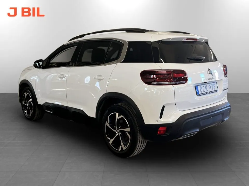 Vehicle image 21