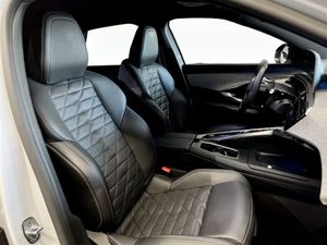 Peugeot e-3008 bild 12