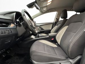Toyota Avensis bild 11