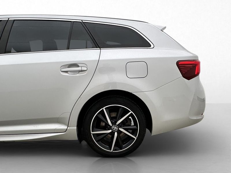Toyota Avensis bild 28
