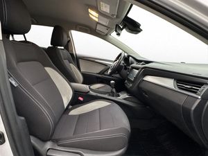 Toyota Avensis bild 14