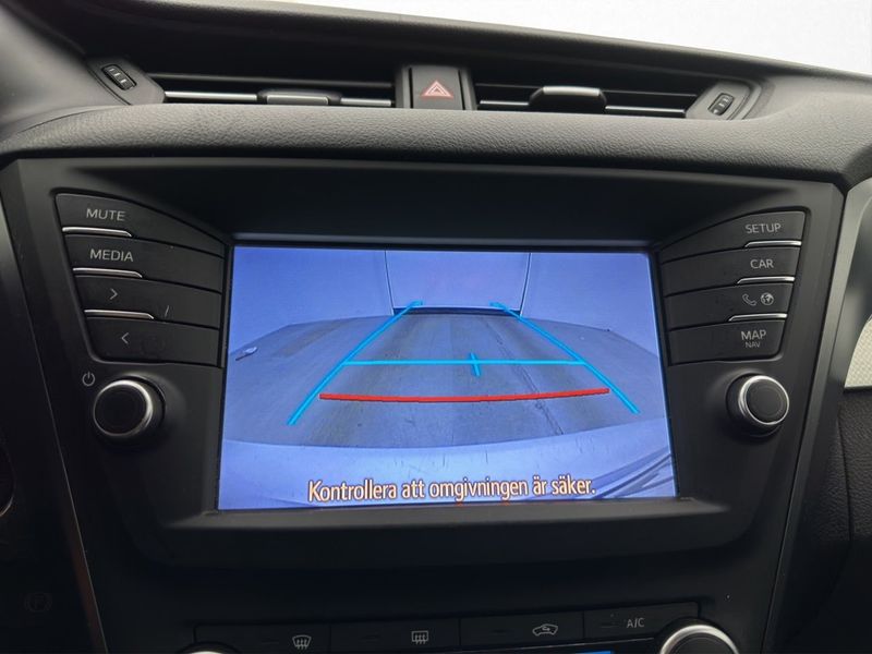 Toyota Avensis bild 17