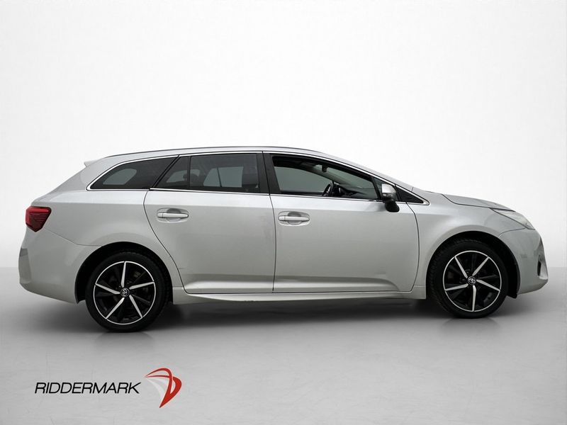 Toyota Avensis bild 9