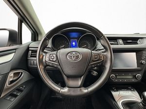 Toyota Avensis bild 13
