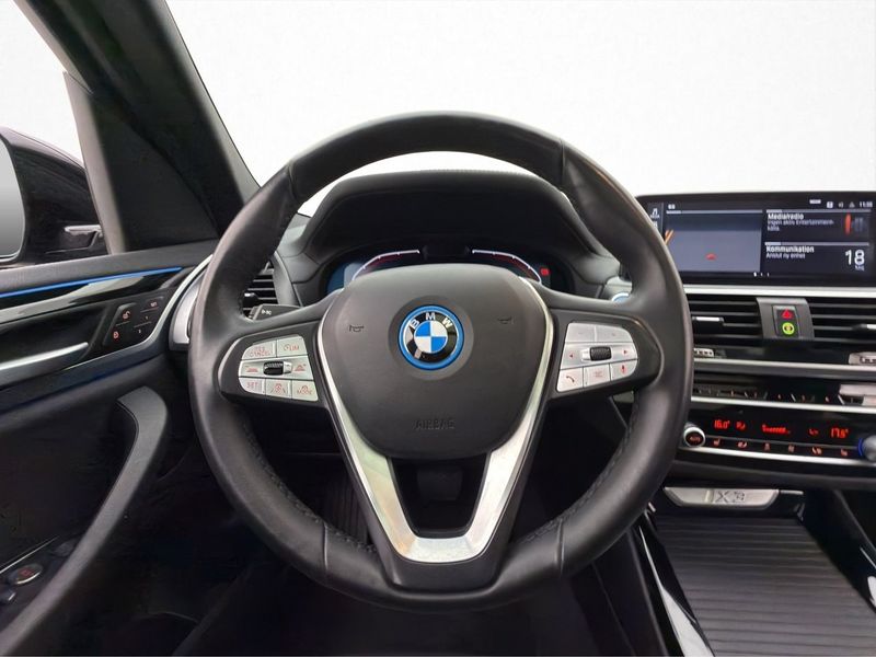 BMW iX3 bild 16