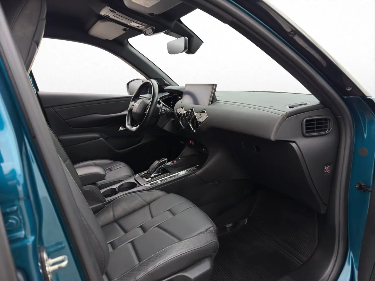 Vehicle image 28