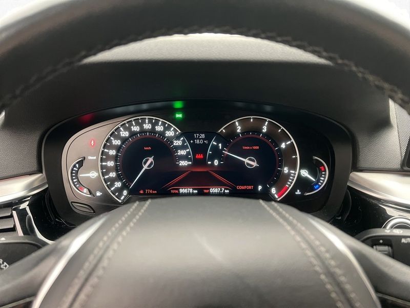 BMW 520 bild 16