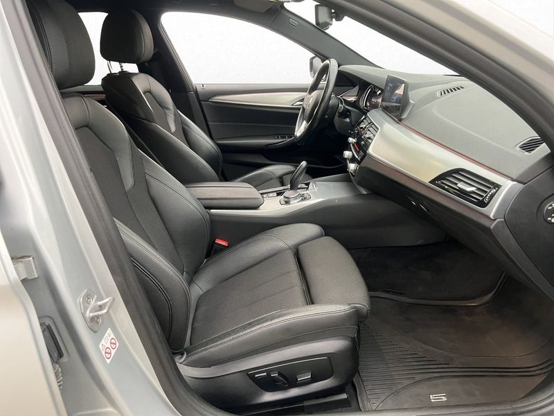 BMW 520 bild 12