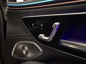 Mercedes EQS450 SUV bild 23