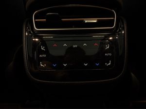 Mercedes EQS450 SUV bild 25