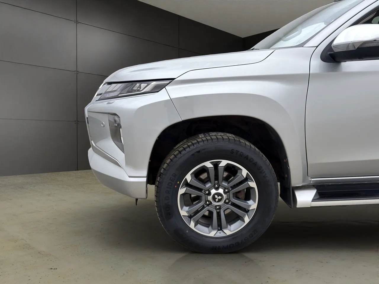 Vehicle image 31