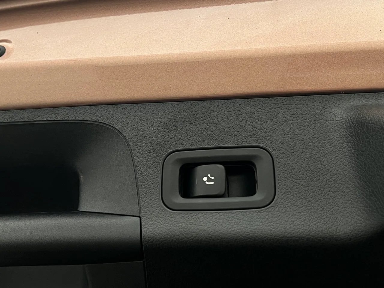 Vehicle image 29