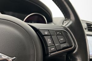 Jaguar F-Pace bild 18