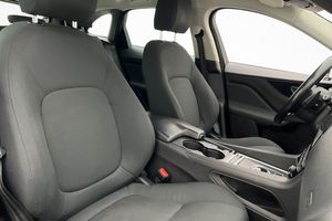 Jaguar F-Pace bild 6