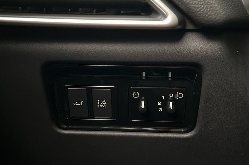 Jaguar F-Pace bild 22