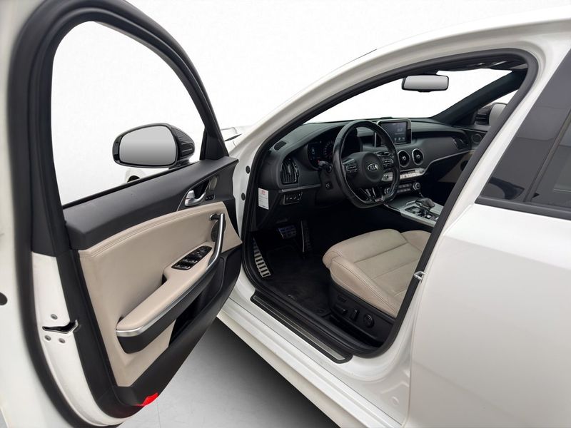 Kia Stinger bild 10