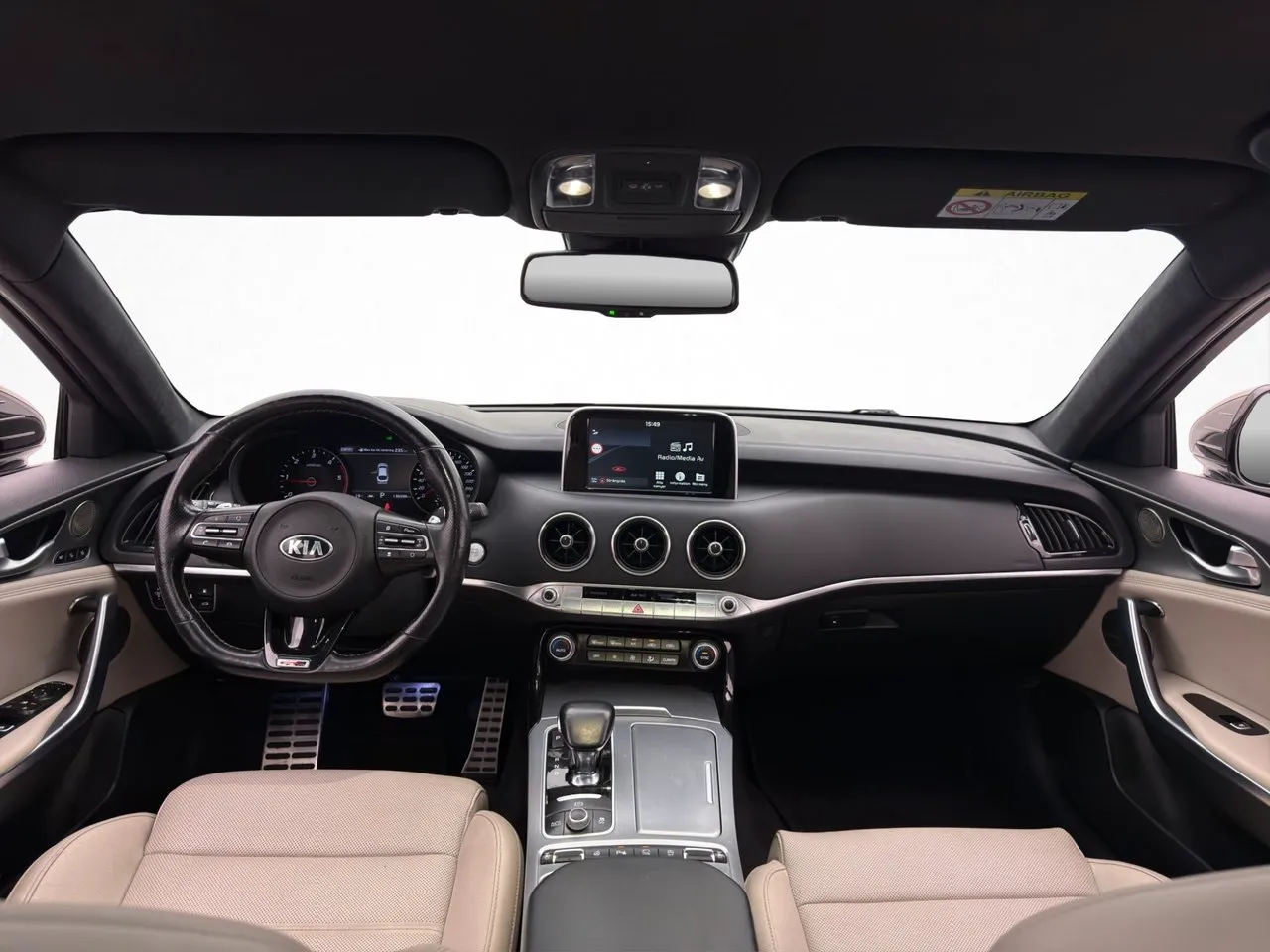 Vehicle image 11