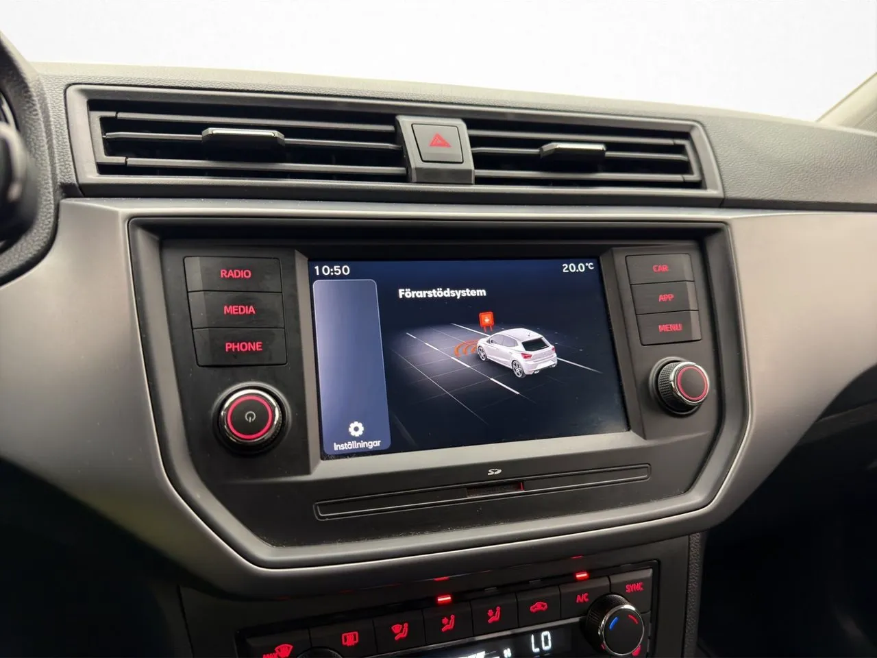 Vehicle image 18