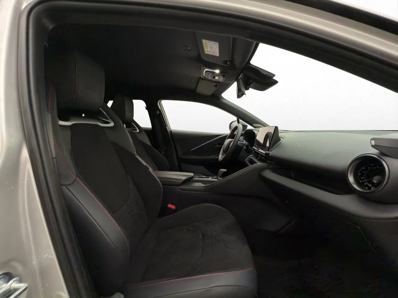 Vehicle image 30