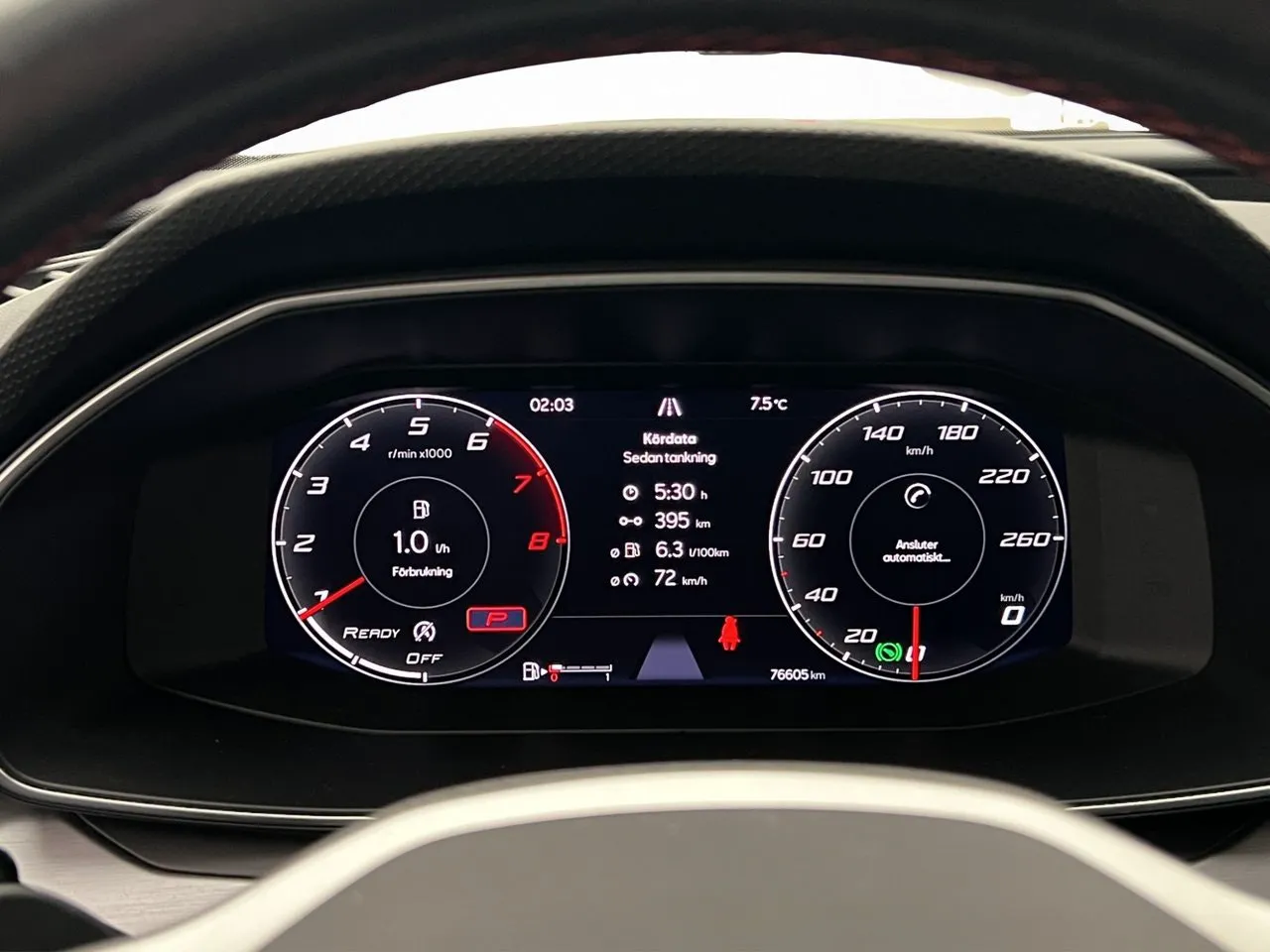 Vehicle image 15